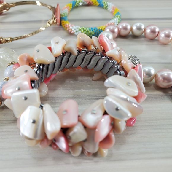 Bundle of Bracelets Beaded Shell Faux Pearl Coral Pink Orange Stretch Japan - Picture 8 of 11